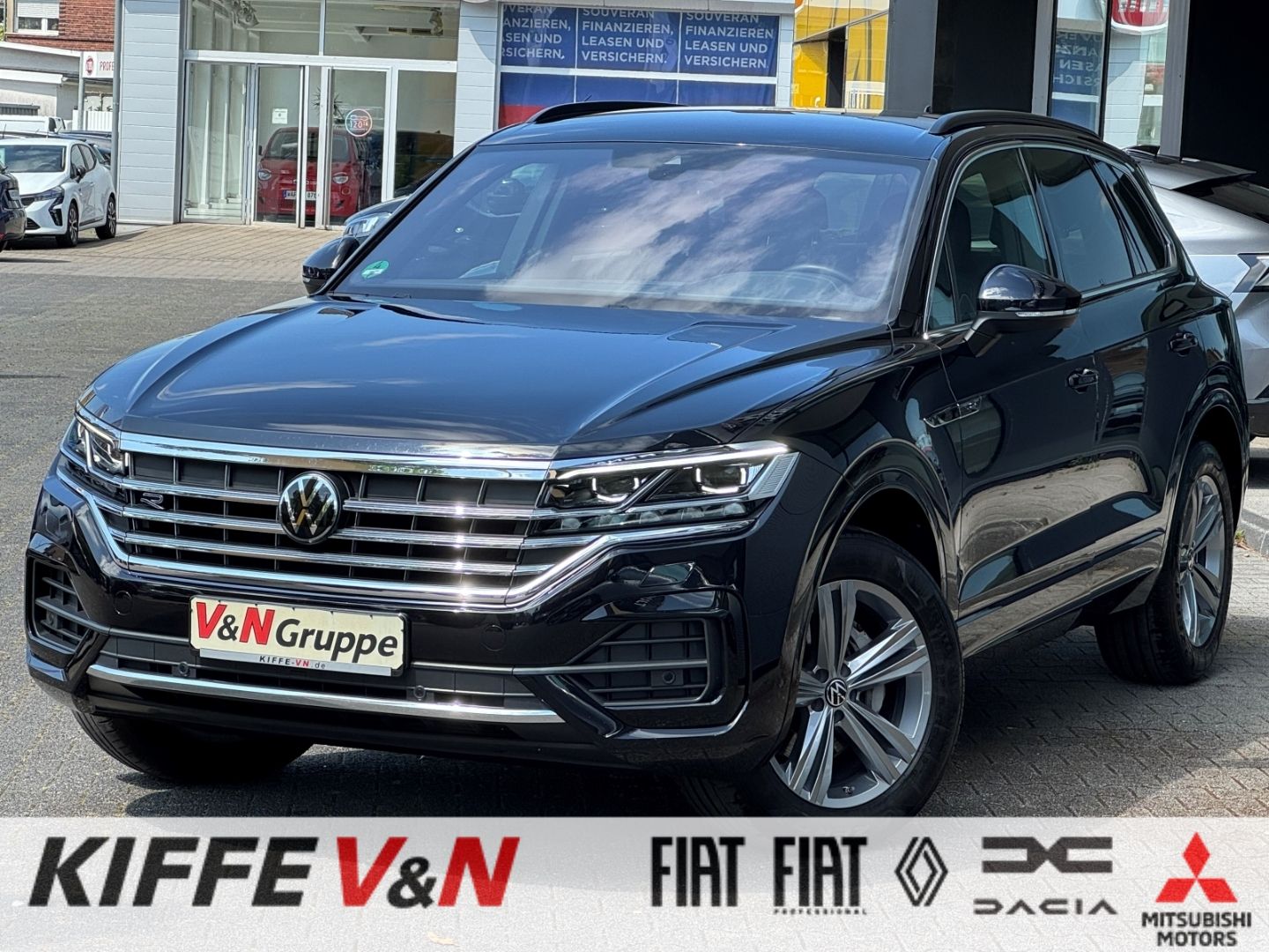 Volkswagen Touareg 4Motion 3.0 V6 TDI R-Line - Samsaru's Car Outlet