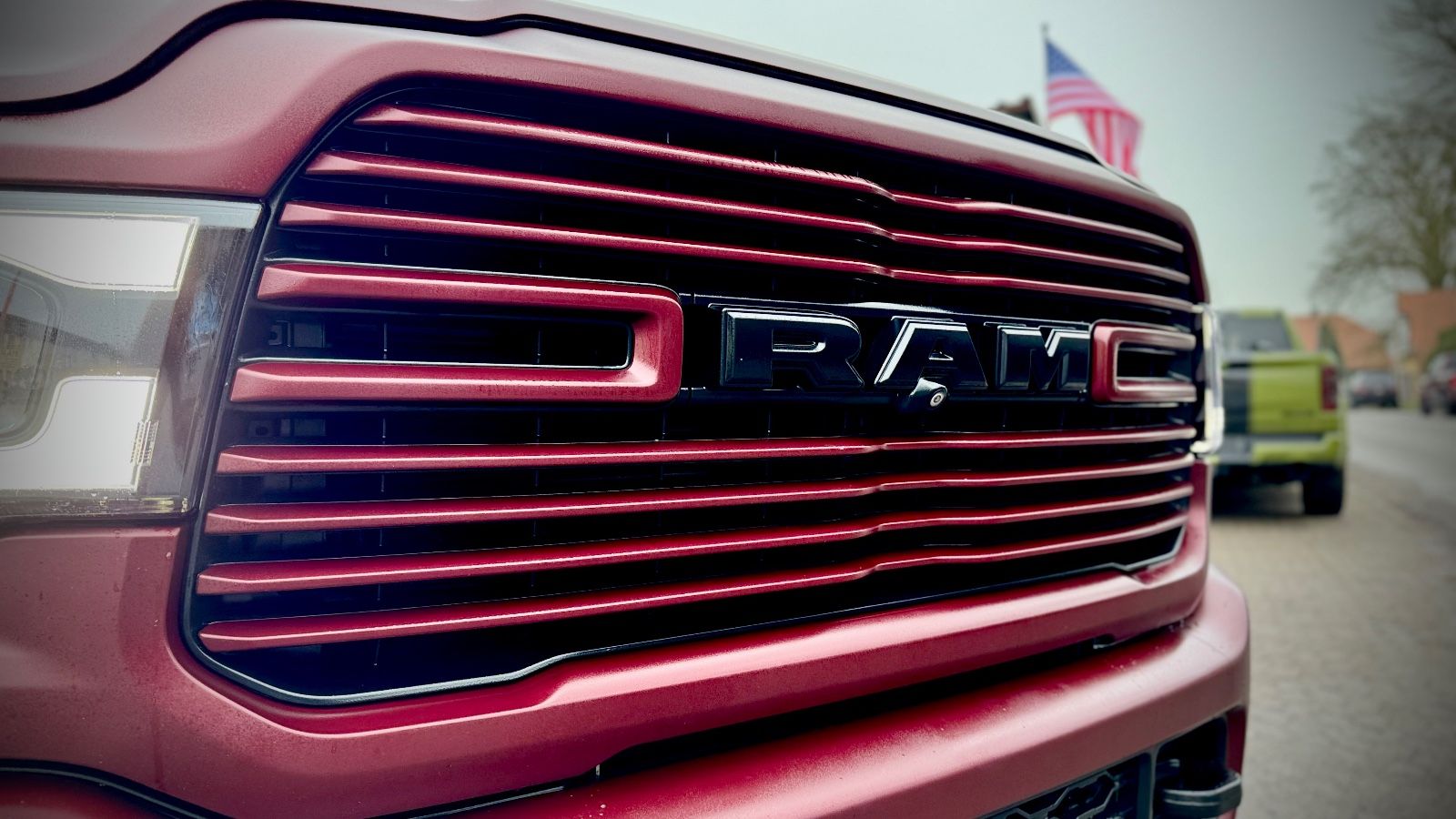 Dodge LIMITED*2500*6,7L DIESEL*BÜGEL*NAVI*AHK*GARANTIE