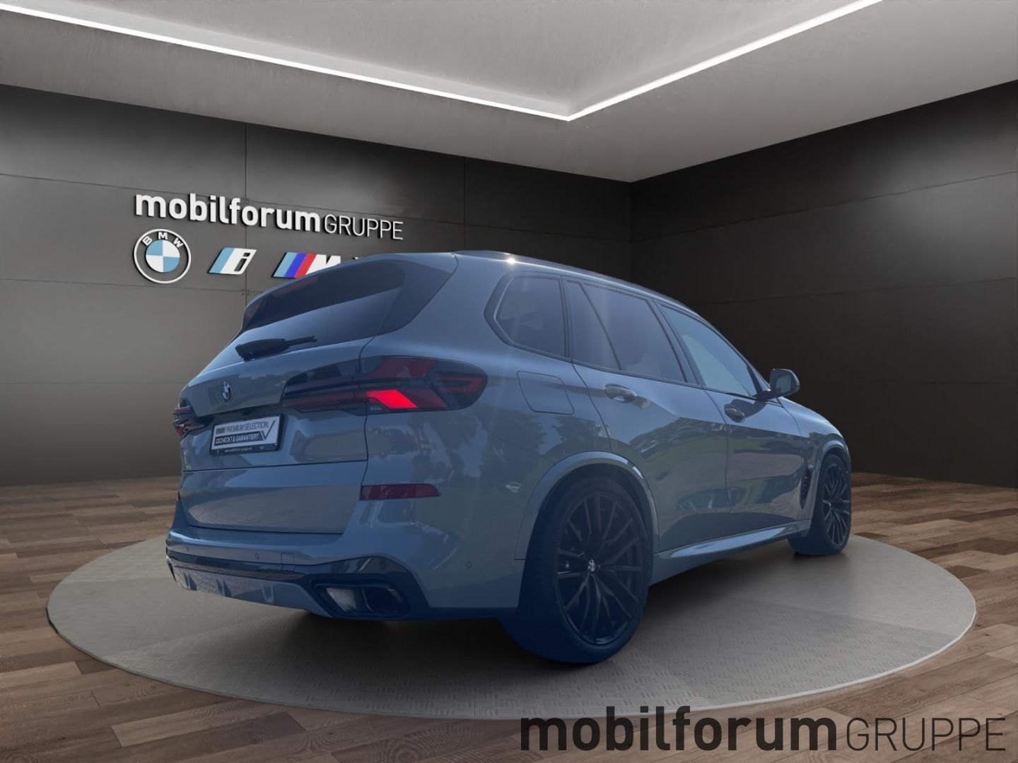 BMW X5 xDrive30d M-Sport Massage B&W Luft Sky Lounge