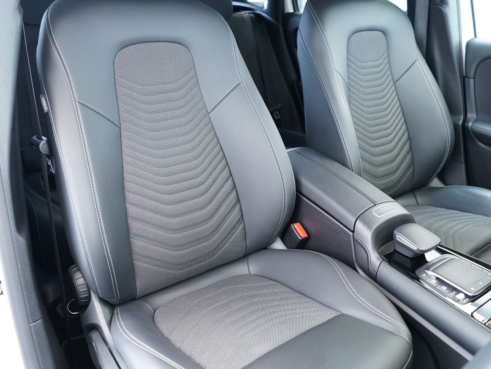 Mercedes-Benz GLA 250 e LED/NAVI/KAMERA