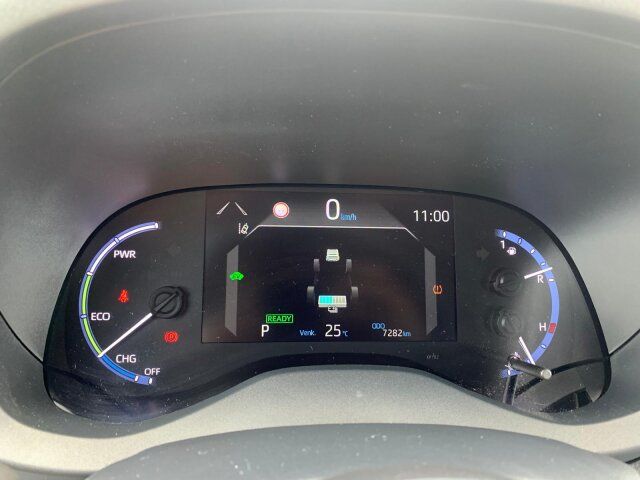 Toyota Yaris (Hybrid) Comfort ALLRAD /Kamera/Tempomat