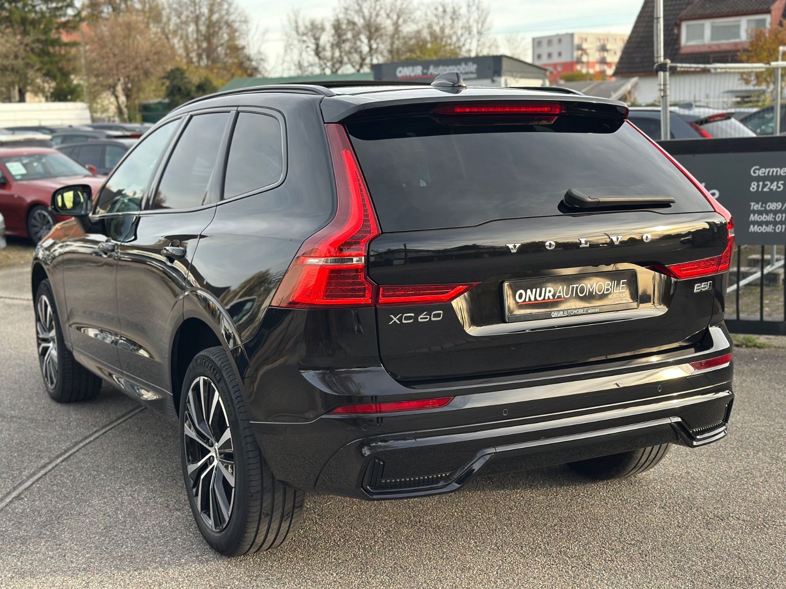Volvo XC60 Ultimate Dark AWD Leder HuD Pano B&W 360°