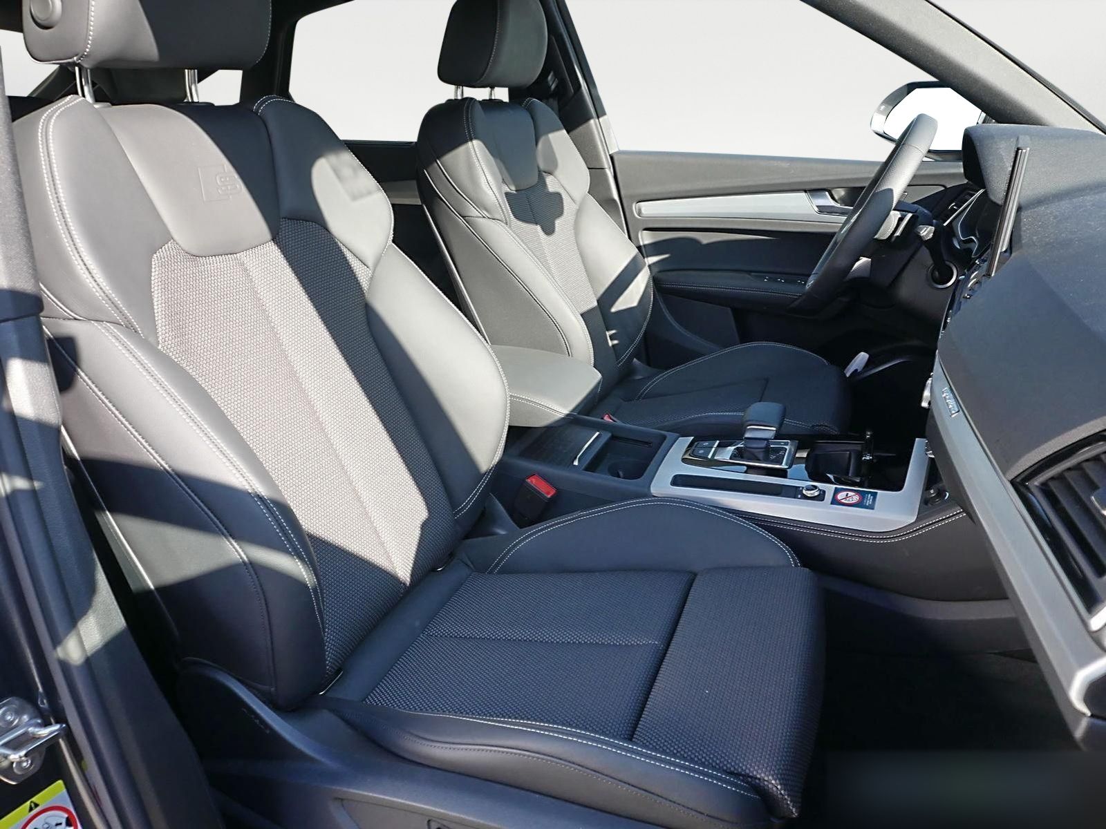 Audi Q5 Sportback 40 TDI quattro S line - Samsaru's Car Outlet