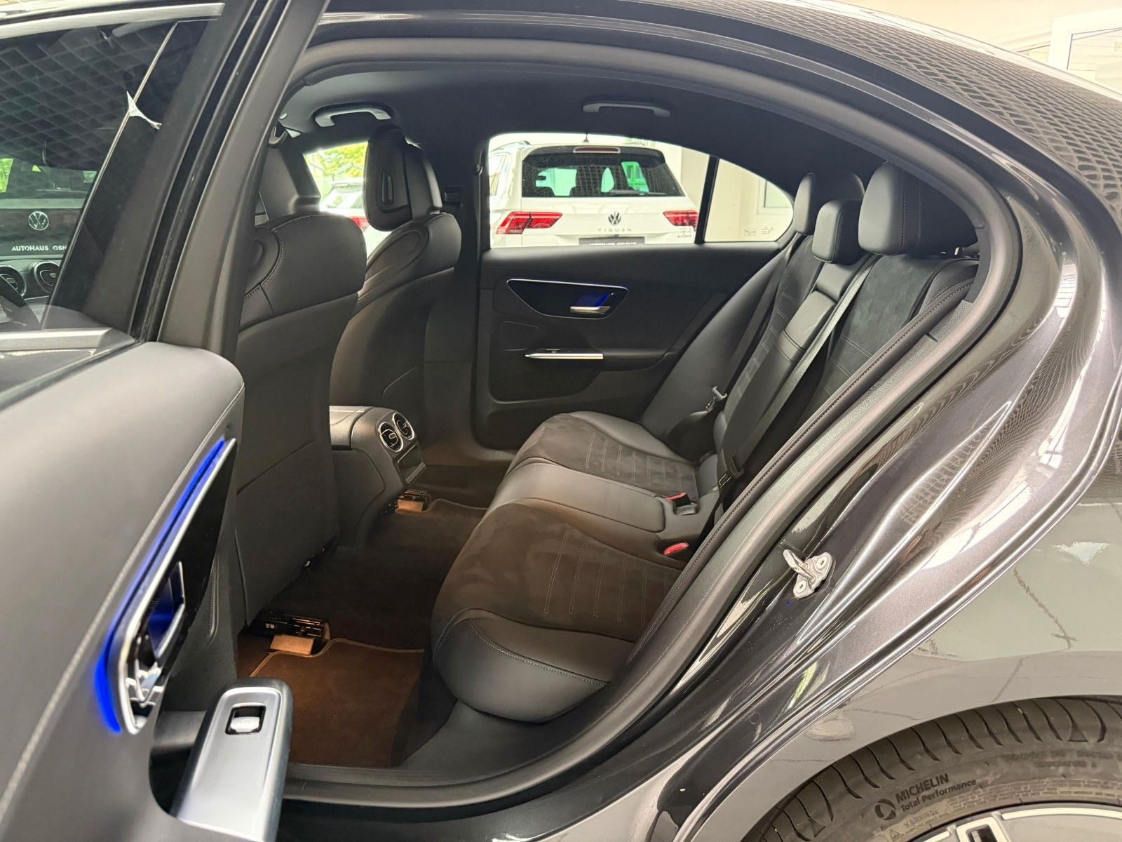 Mercedes-Benz C 300 e AMG - Samsaru's Car Outlet