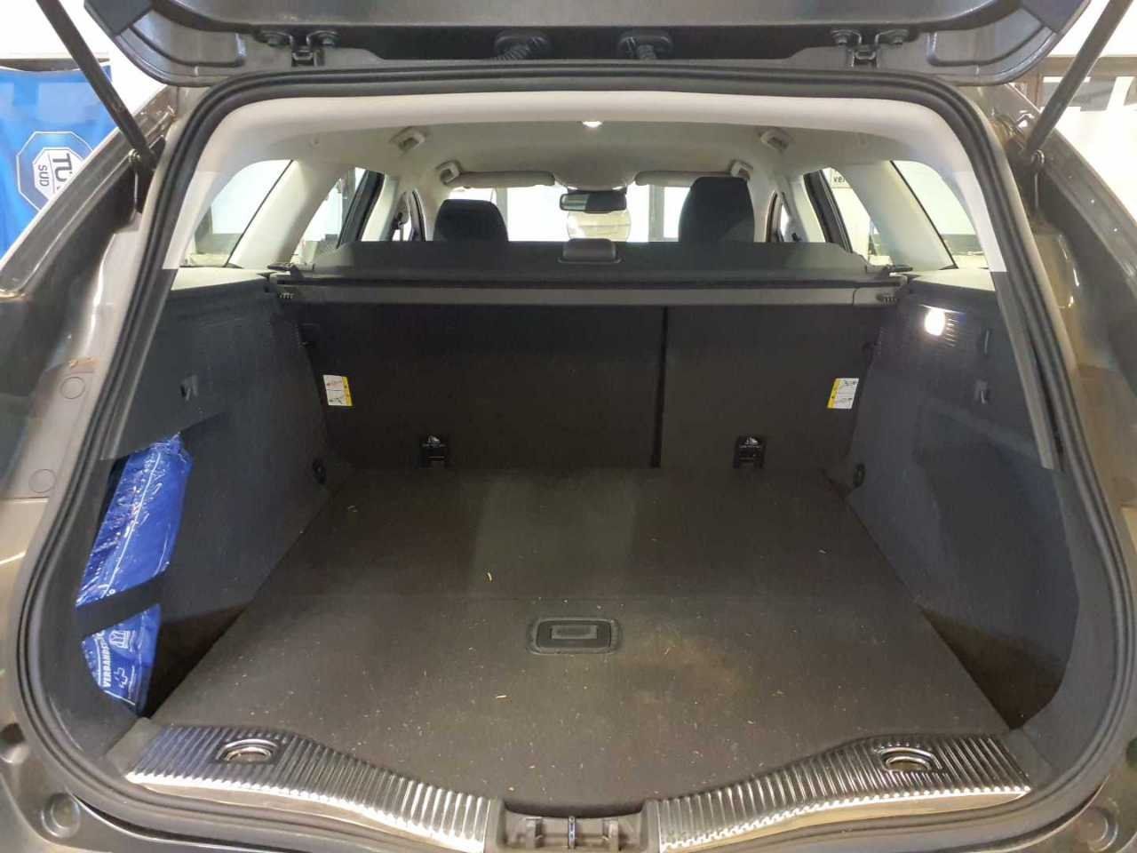 Ford Mondeo 2.0 EcoBlue Trend - Samsaru's Car Outlet