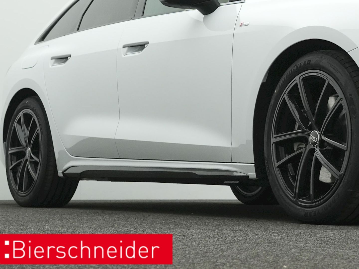 Audi A5 Avant TDI S-tronic quattro s-line 5-J-GAR AHK