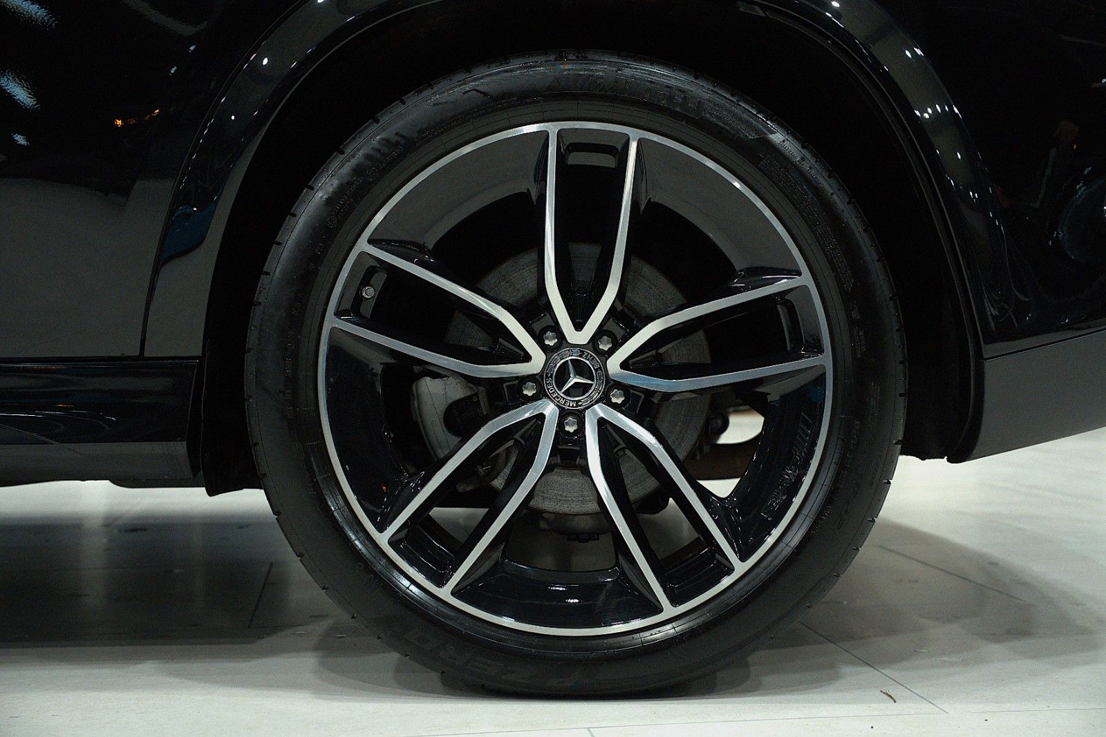 Mercedes-Benz GLE 350 e 4M*AMG-LINE*NIGHT*AIRMATIC*BURM.*22"LM