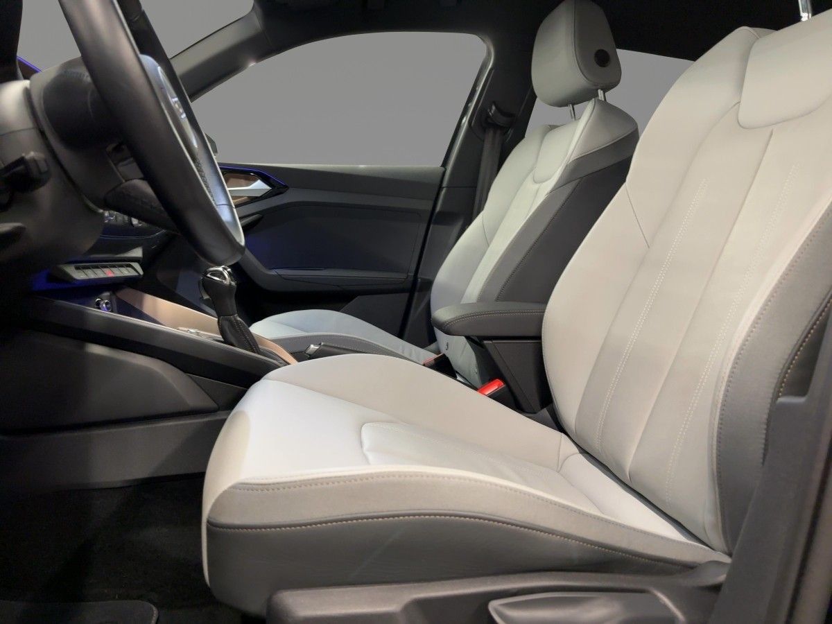 Audi A1 Sportback Advanced 30 TFSI S tr. PDC LED NAVI