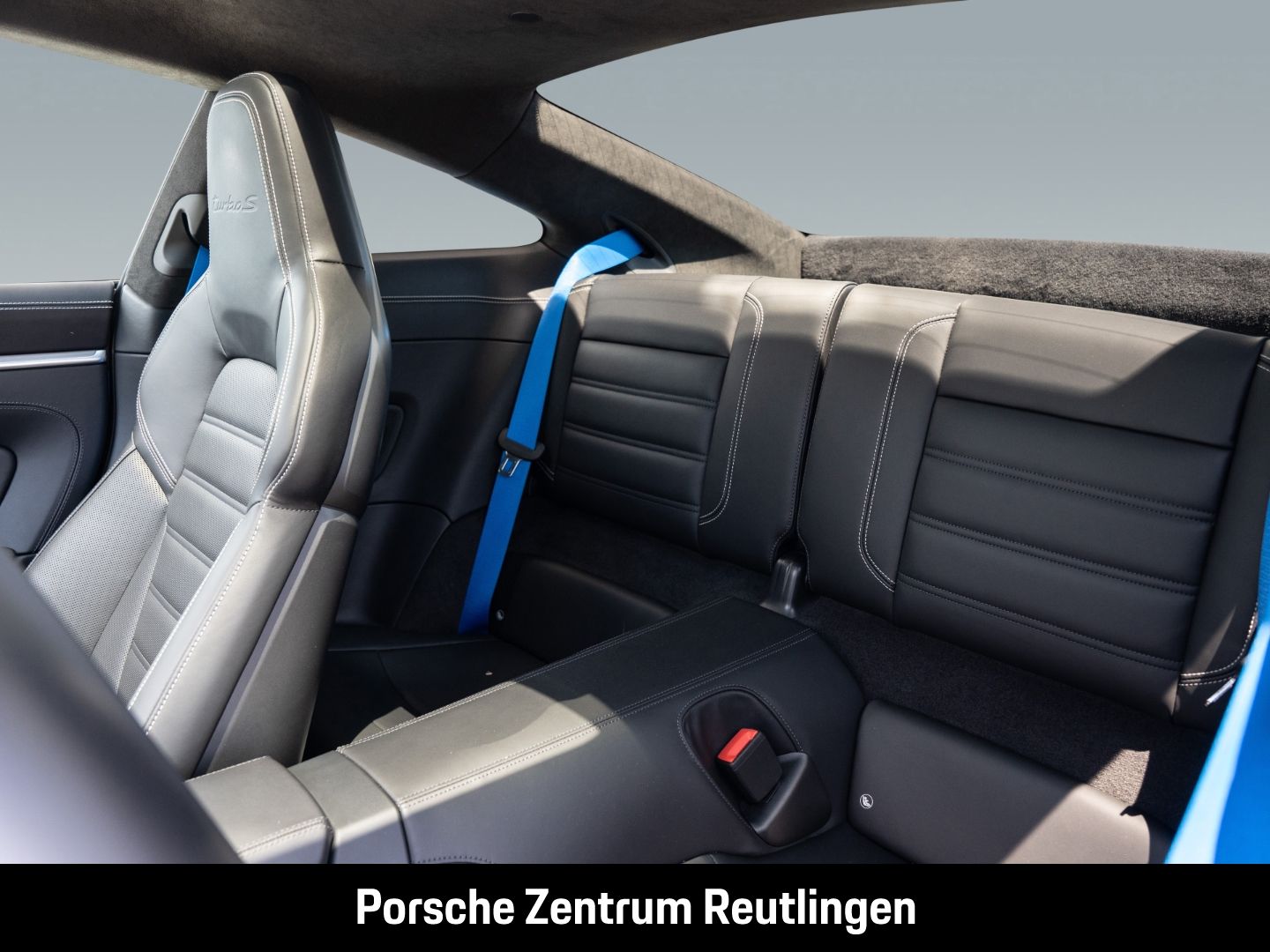 Porsche 992 911 Turbo S Burmester InnoDrive HA-Lenkung