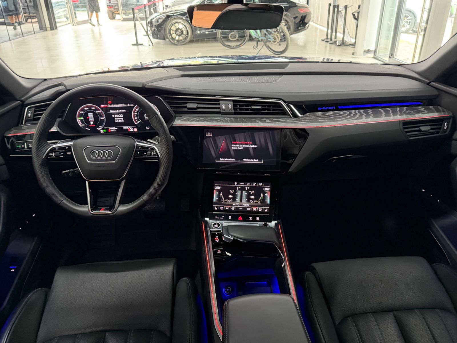 Audi E-tron 55 Quattro S-Line*PANO*AHK*HuD*NIGHT*B&O*