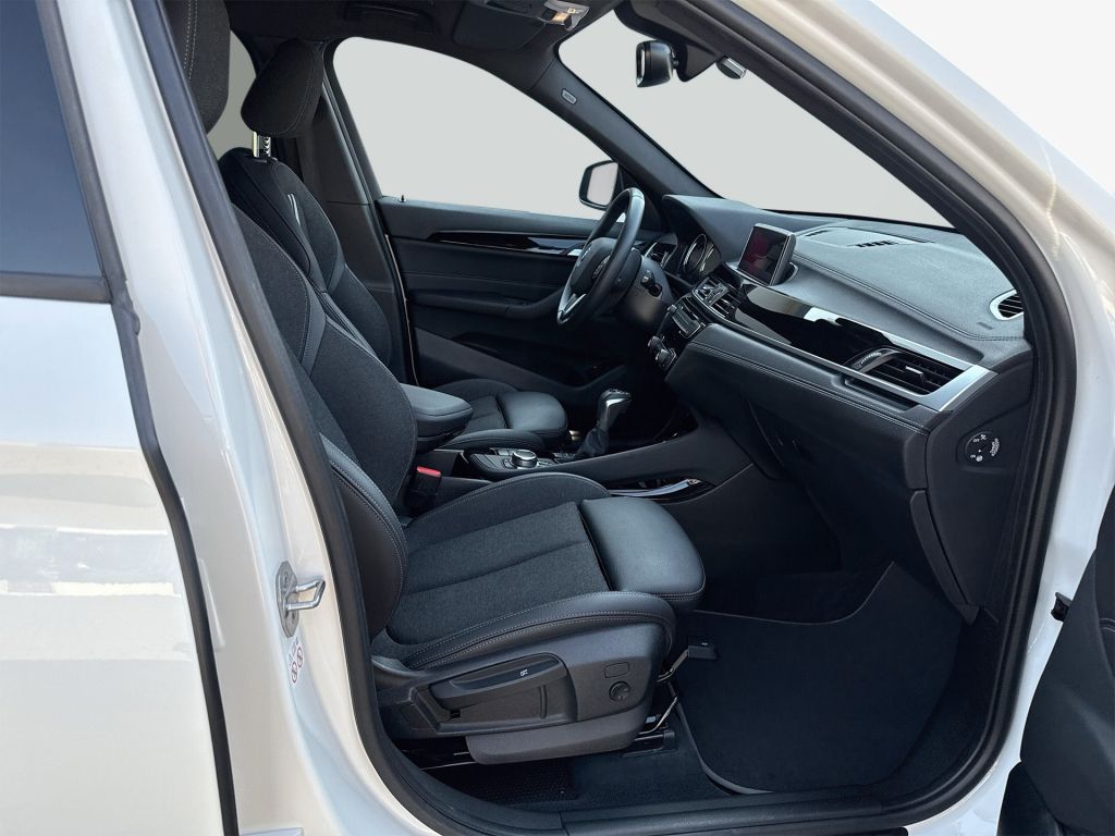 BMW X1 xDrive25e Sport Line - Samsaru's Car Outlet