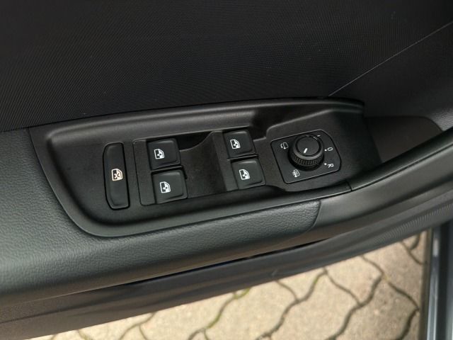 Audi A1 Sportback 25 TFSI advanced S-TRONIC+LED+PDC