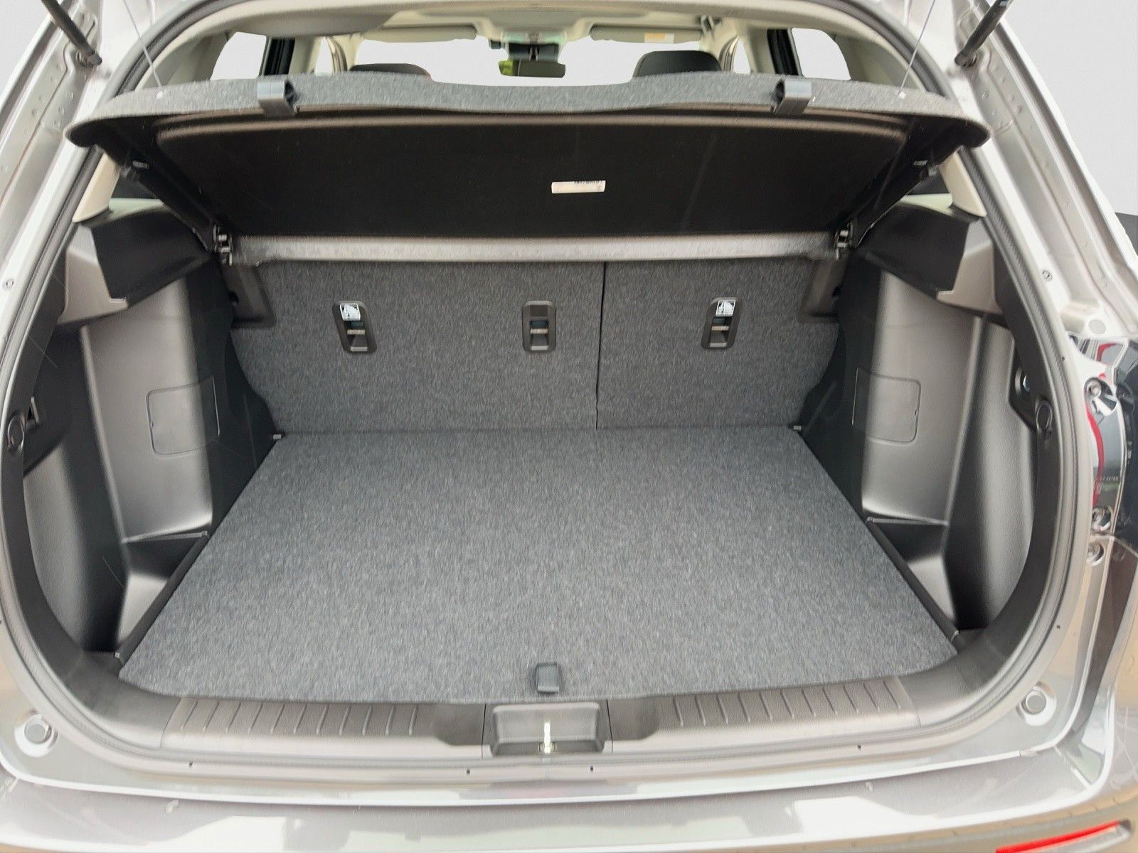Suzuki Vitara 1.4 Mild-Hybrid Comfort+ - Samsaru's Car Outlet
