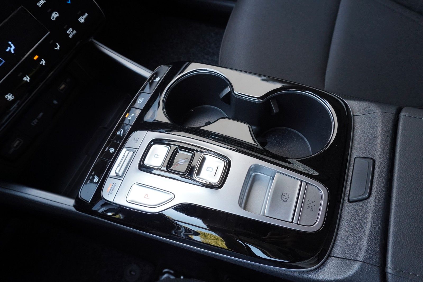 Hyundai Tucson Trend Plug-In 4WD ACC LED KAM PDC SHZ AHK