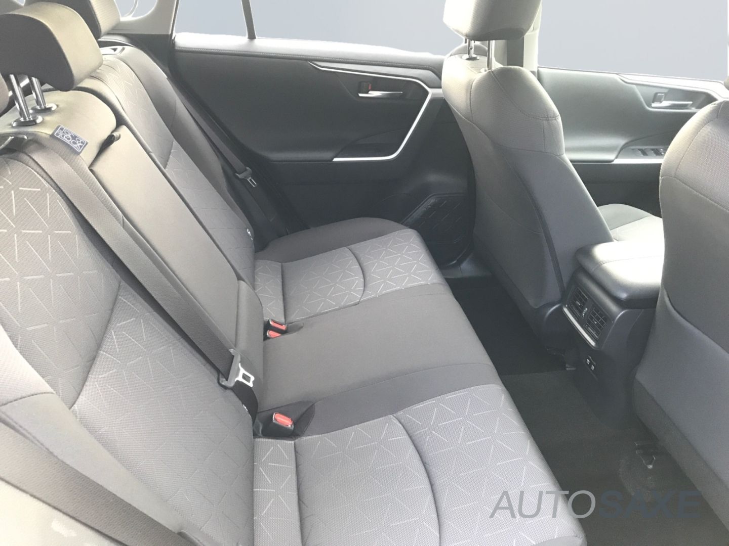 Toyota RAV 4 2.5 4x2 Hybrid - Samsaru's Car Outlet