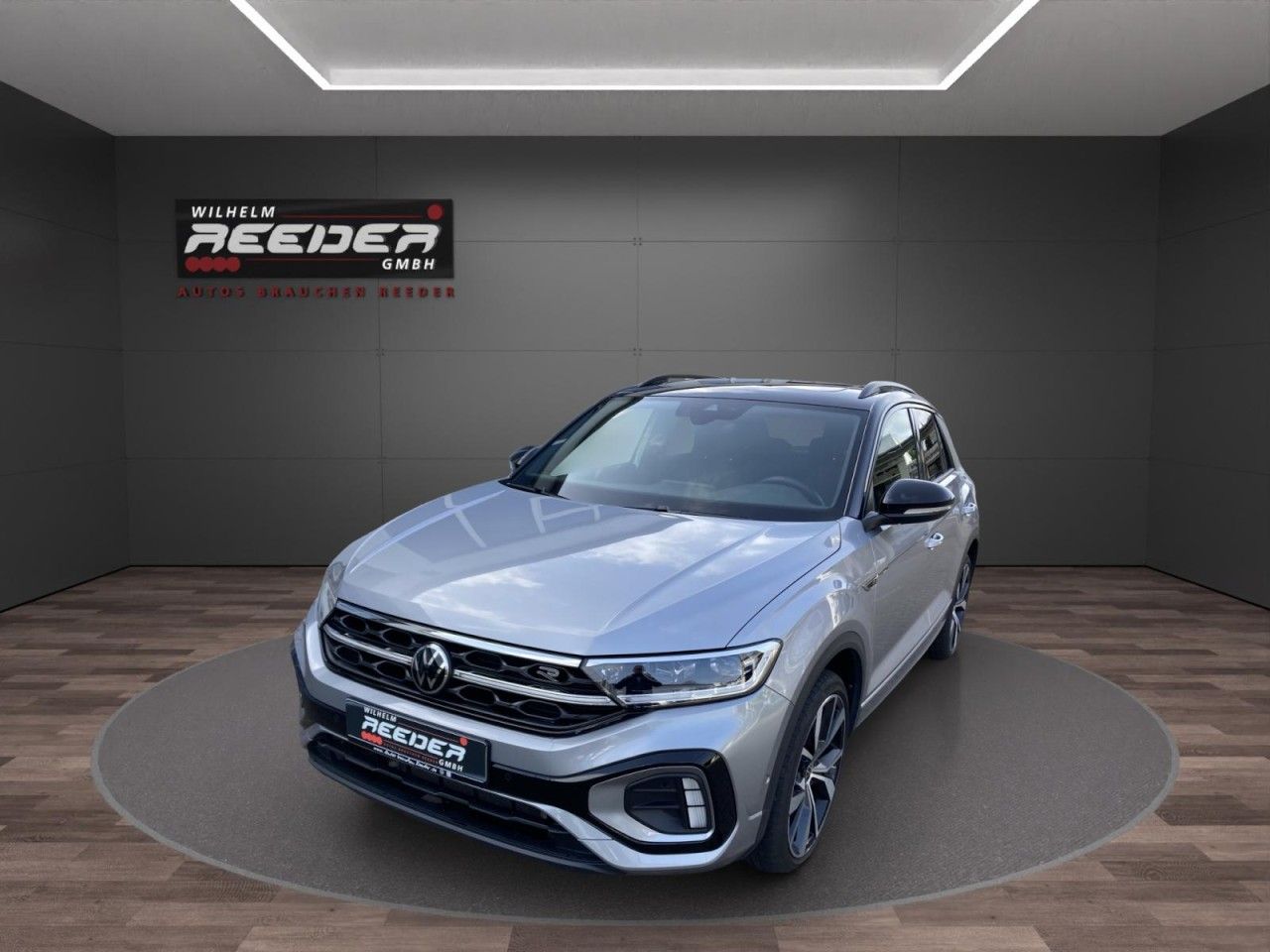 Volkswagen T-Roc 1.5 TSI DSG R-Line - Samsaru's Car Outlet