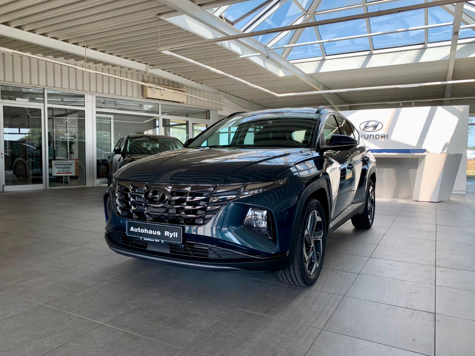 Hyundai Tucson 1.6 T-GDI Hybrid 4WD - Samsaru's Car Outlet