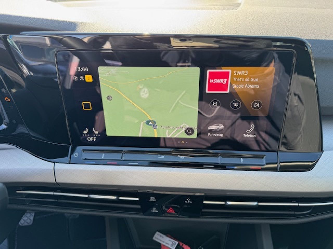 Volkswagen Golf VIII Life 1.5 TSI - Samsaru's Car Outlet