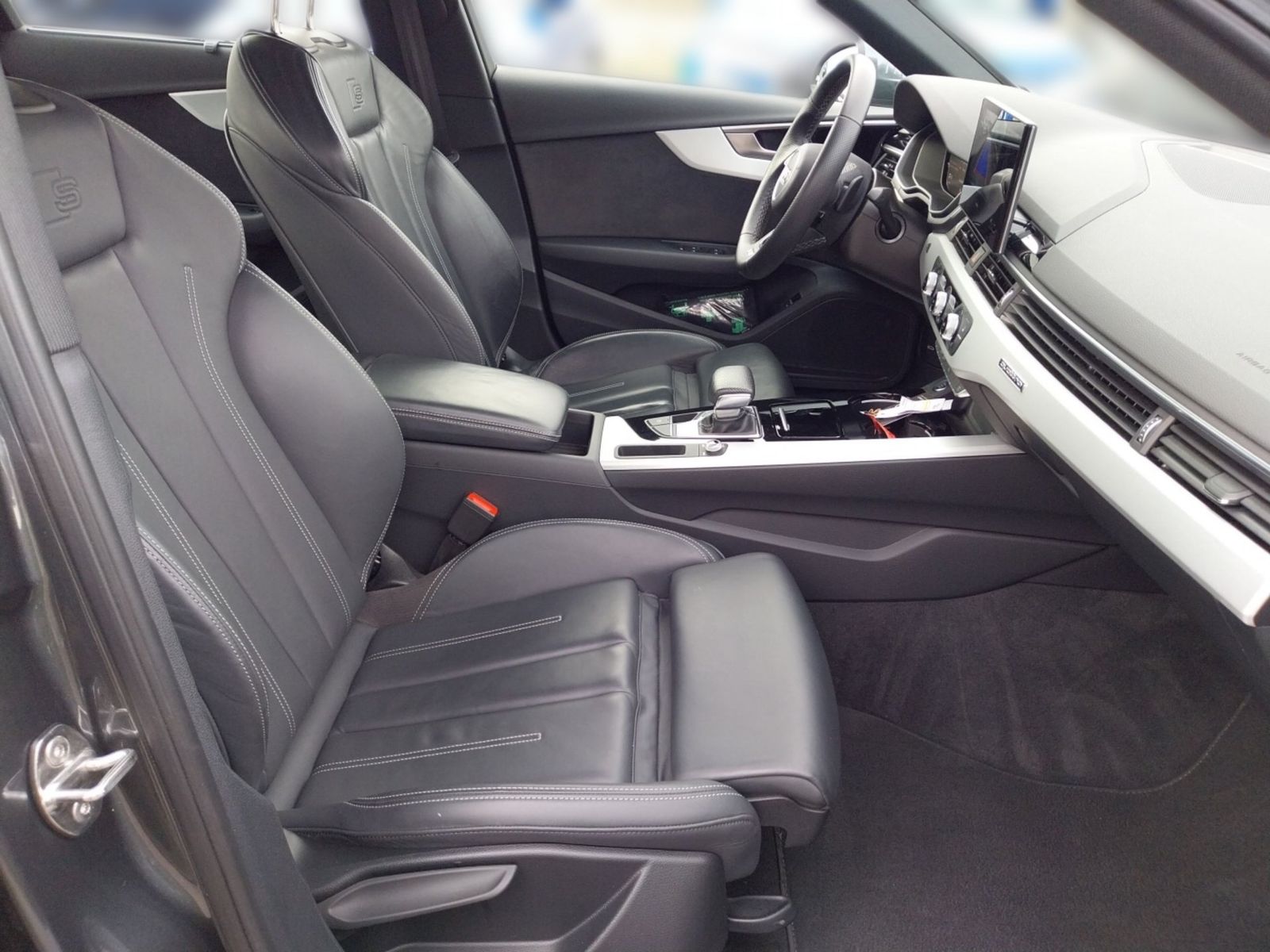 Audi A4 Lim. quattro S line *LEDER*BLACKSTYLE*KAMERA*