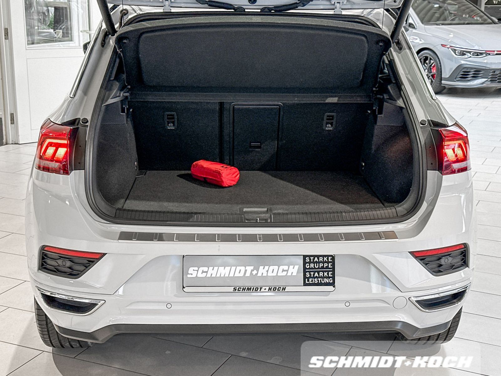 Volkswagen T-Roc 2.0 TDI Sport 4Motion - Samsaru's Car Outlet