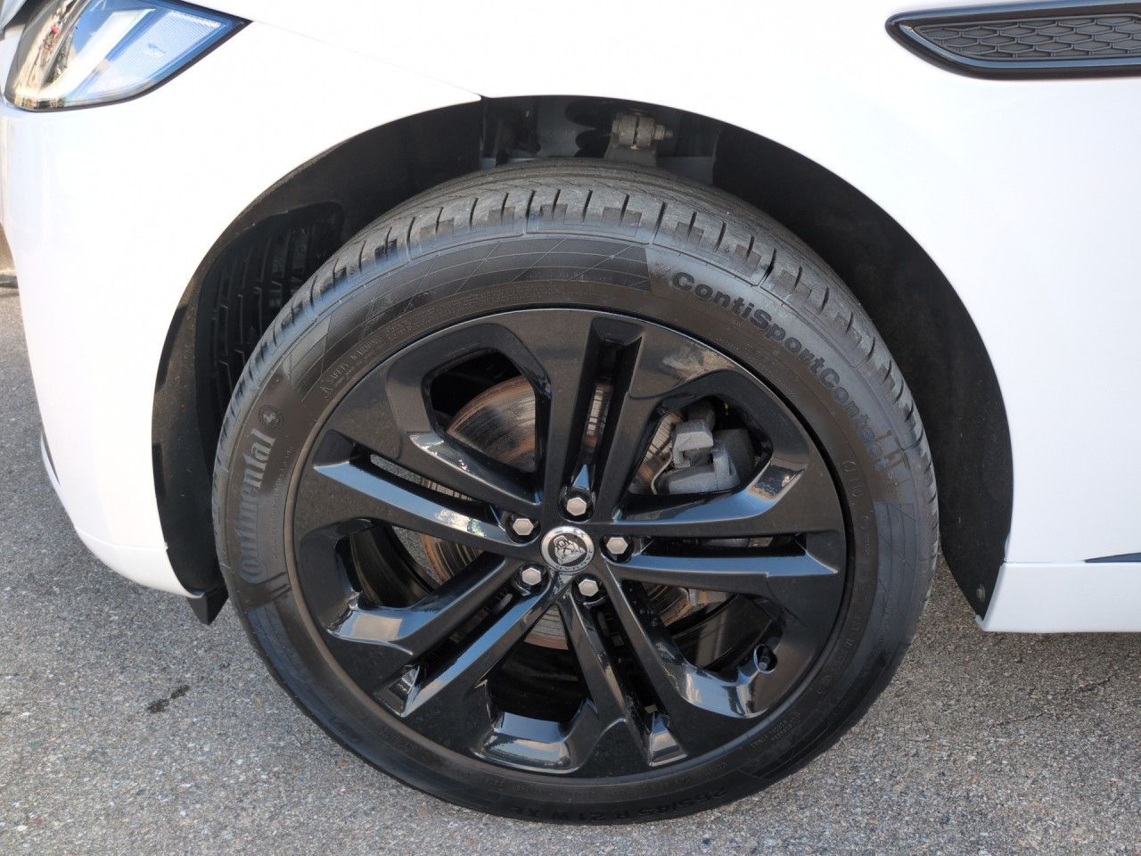 Jaguar F-Pace P250 R-Dynamic HSE AWD Winter-P. AHK Navi