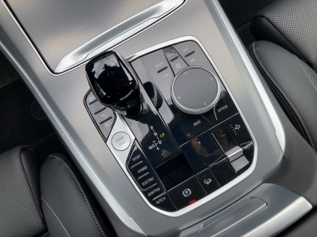 BMW X5 xDrive 45e M-Sport Laser AHK HUD Memo Sitze L