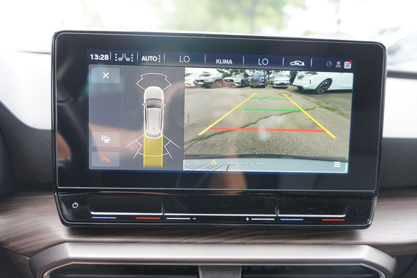 Seat Leon Sportstourer 1.5 eTSI Xcellence*AHK*