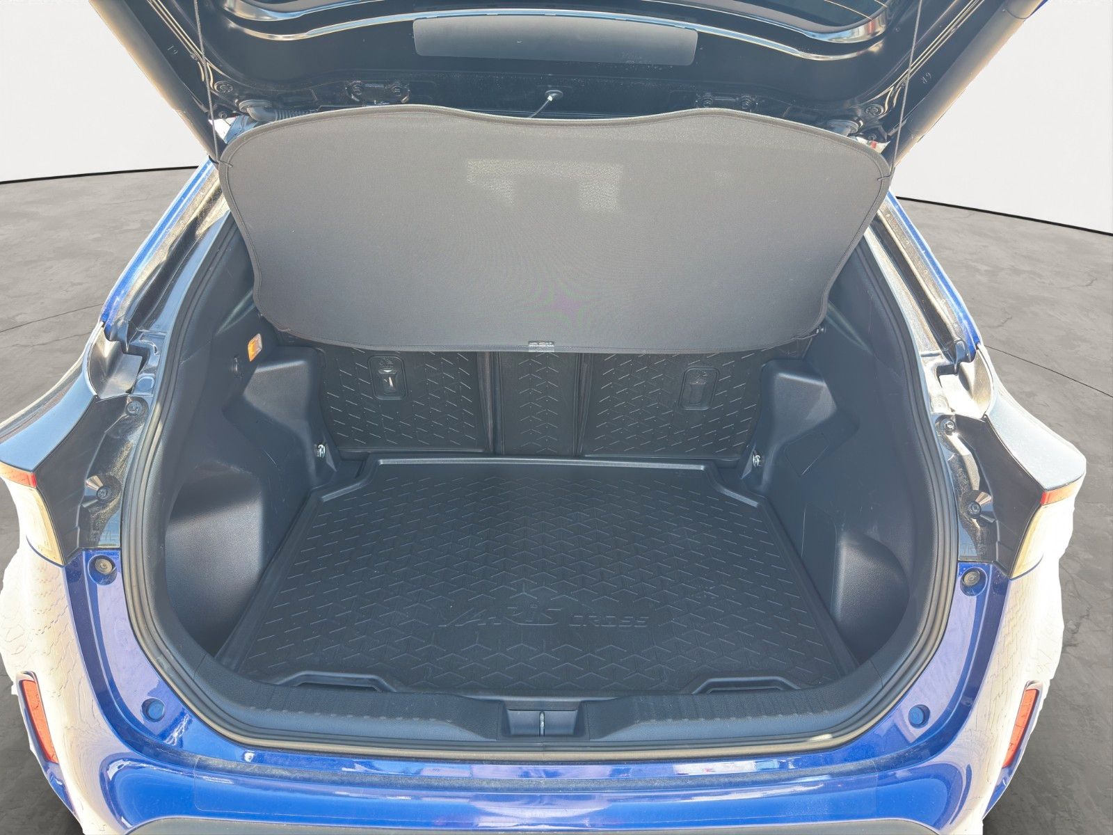 Toyota Yaris Cross Hybrid FWD Adventure