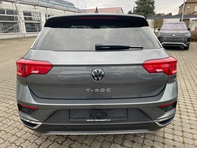 Volkswagen T-Roc Style United 1.0 TSI - Samsaru's Car Outlet