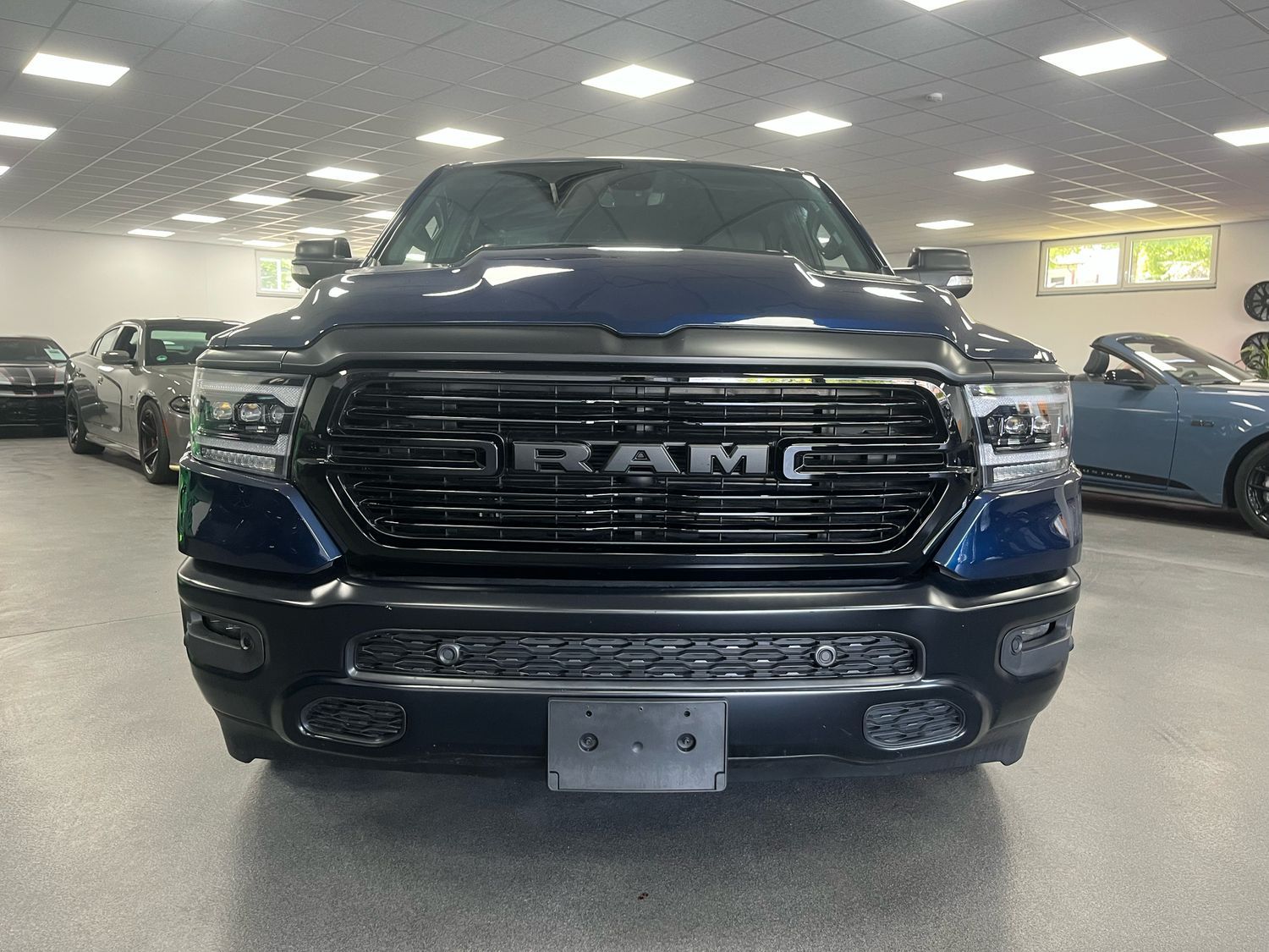Dodge RAM 5,7l V8 CrewCab/LED/AHK/SHZ/Navi