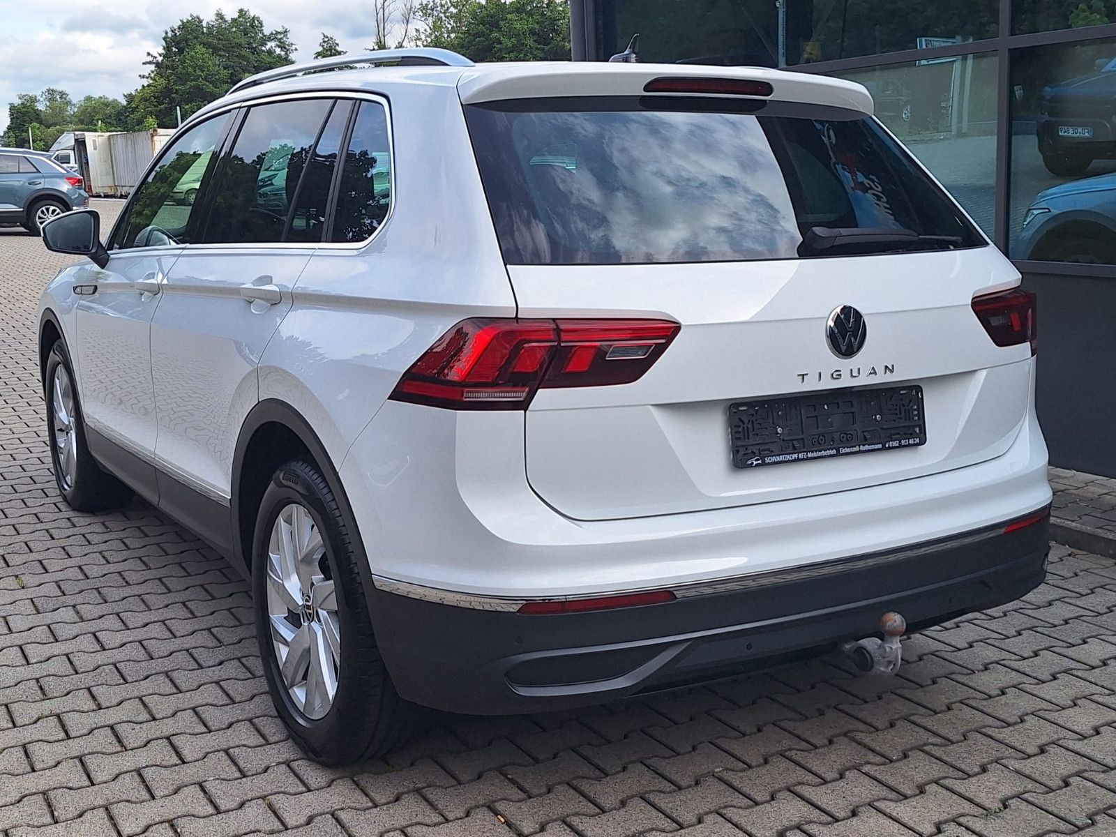 Volkswagen Tiguan 2.0 TDI United DSG - Samsaru's Car Outlet