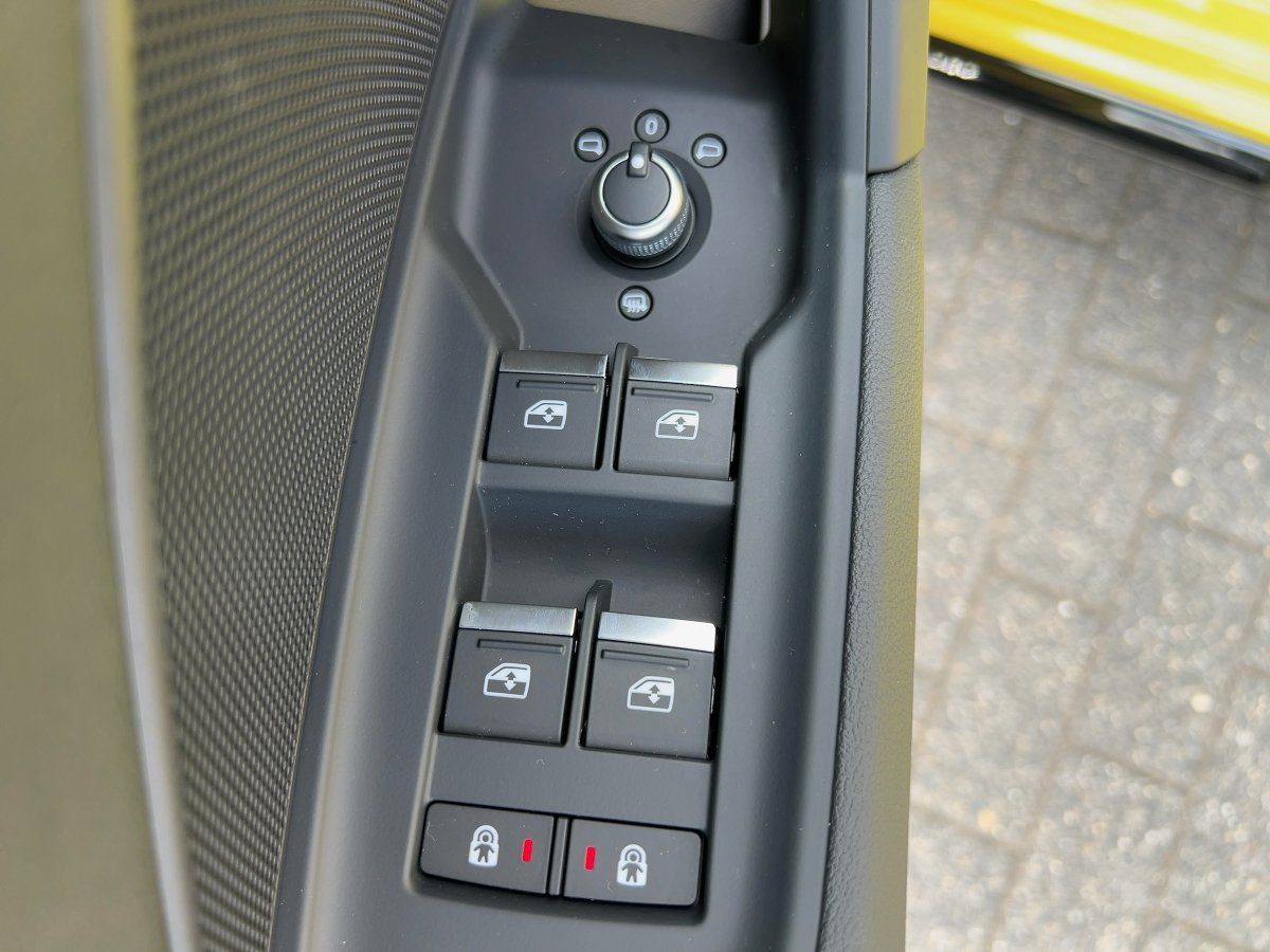 Audi A3 Sportback 35 TFSI S-Line *LED*SHZ*2-Zonen*Nav