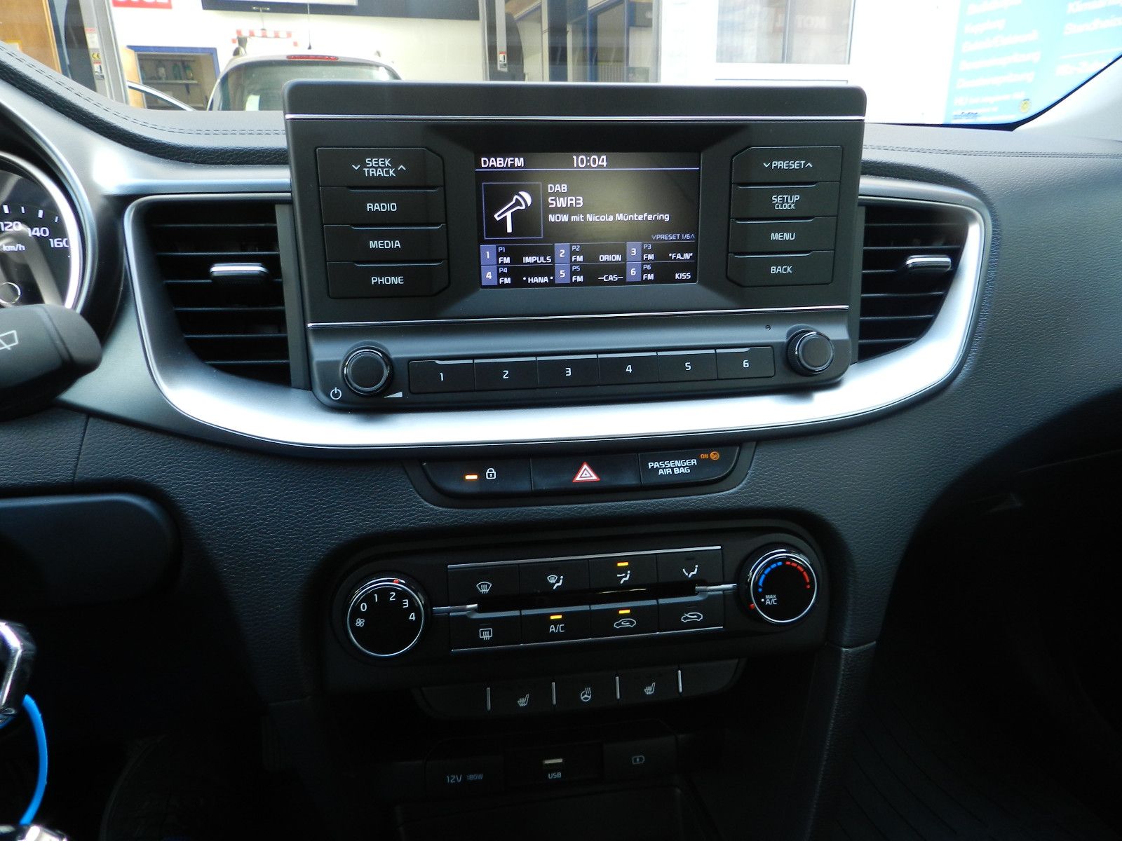 Kia Ceed - Samsaru's Car Outlet