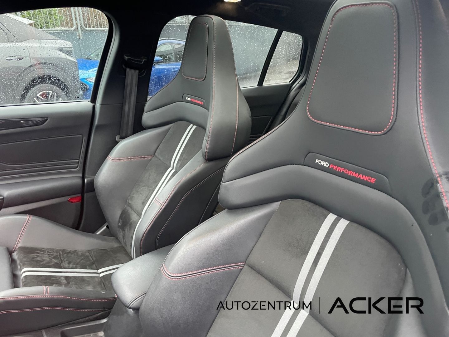 Ford Focus ST X Turnier  2.3 AT. Pano/aAHK/ACC -34%*
