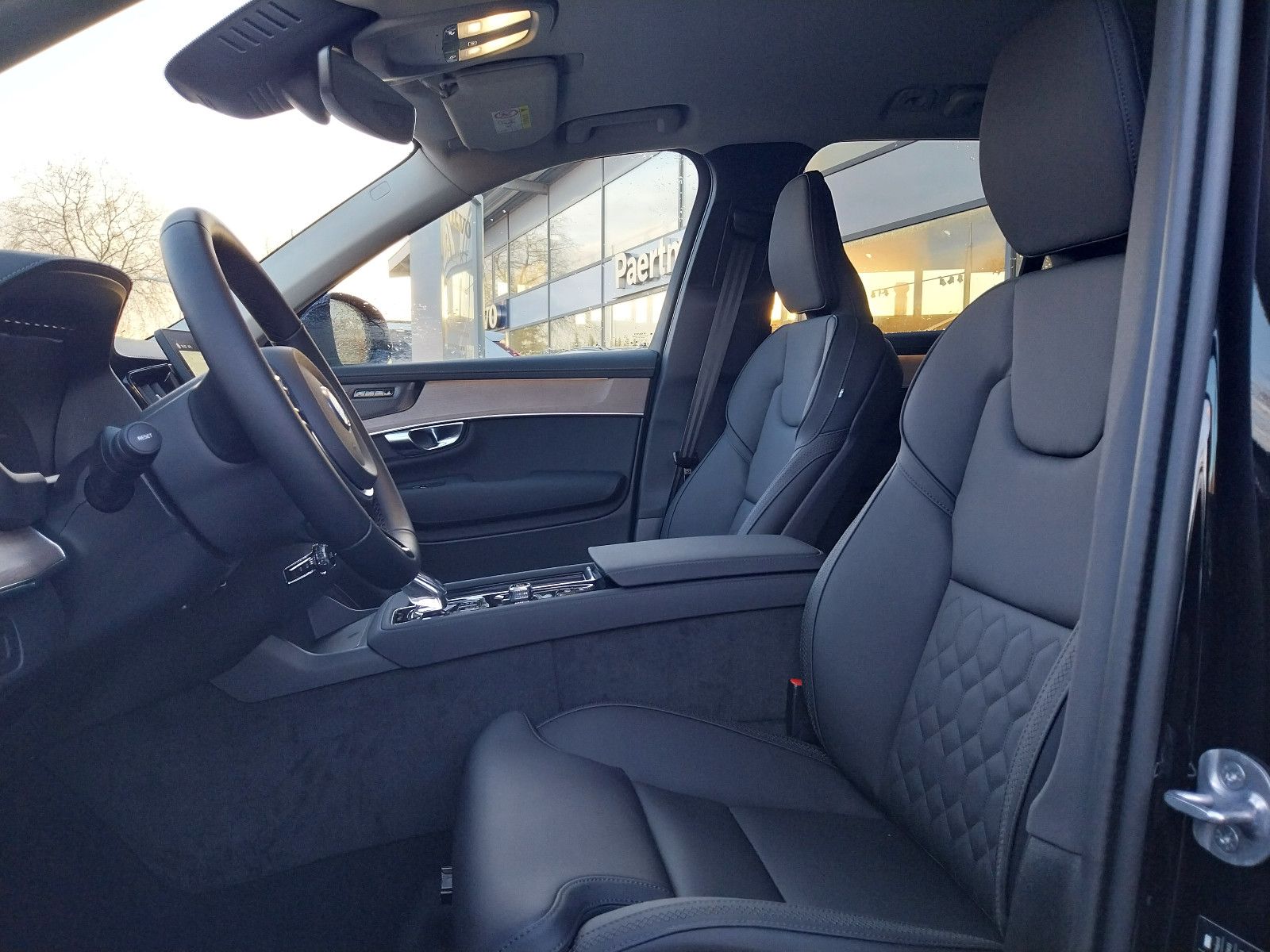 Volvo XC90 Plus Bright Recharge Plug-In Hybrid AWD