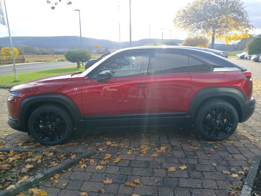 Mazda MX-30 e-SKYACTIV R-EV MAKOTO