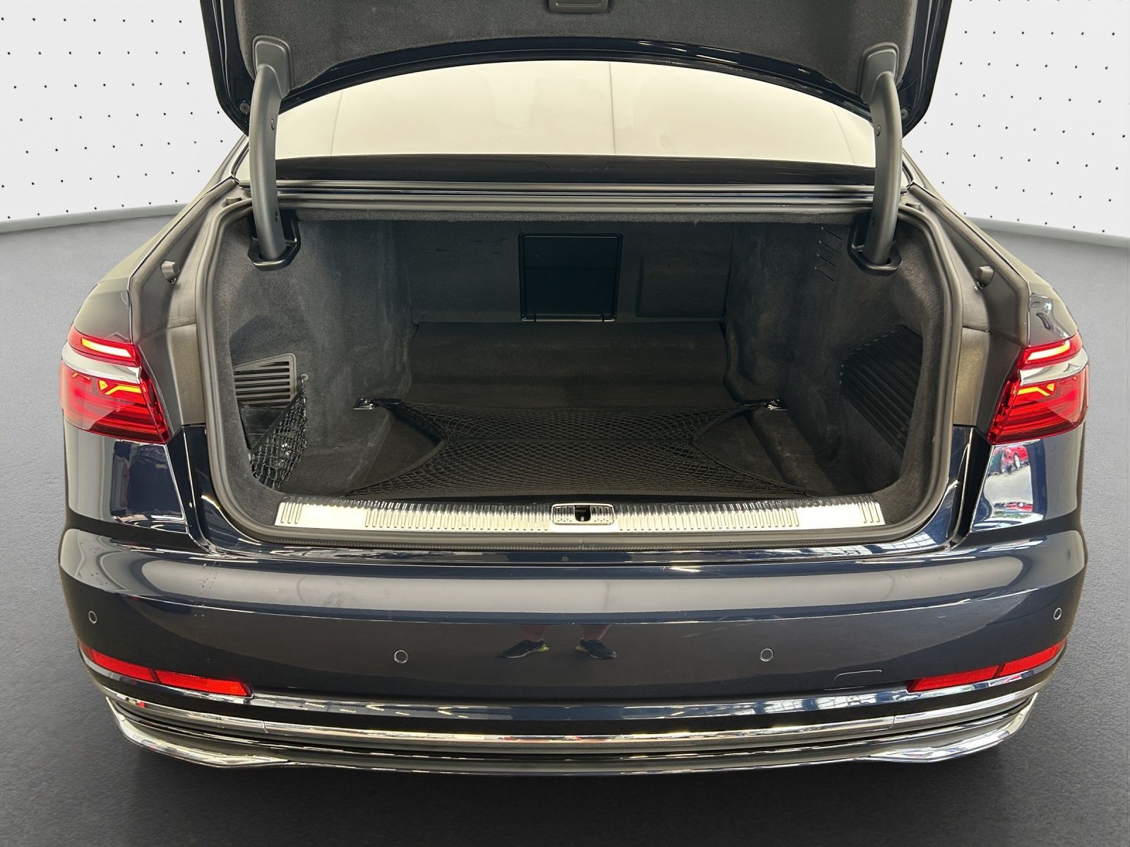 Audi A8 Lang 50 TDI qu - Samsaru's Car Outlet