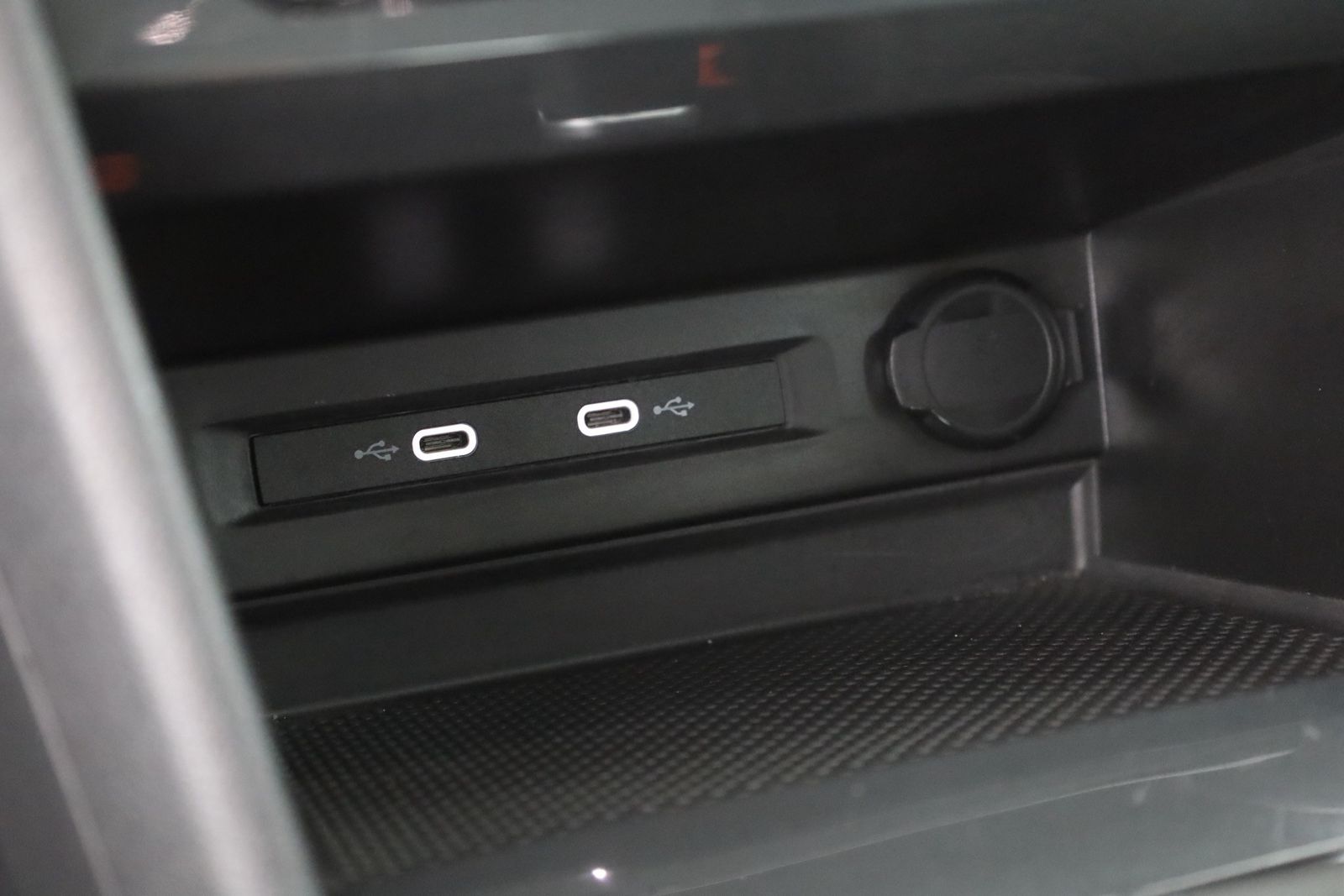 Volkswagen Tiguan 2.0 TSI 4Motion Life - Samsaru's Car Outlet