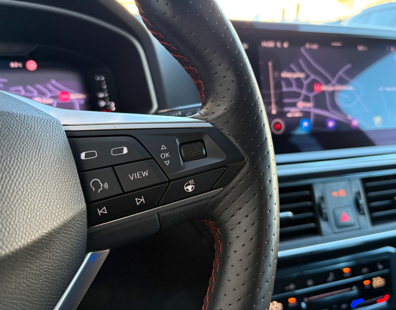 Seat Tarraco FR 4 Drive *7-SITZE*NAV*KAM*LED*ACC*AHK*