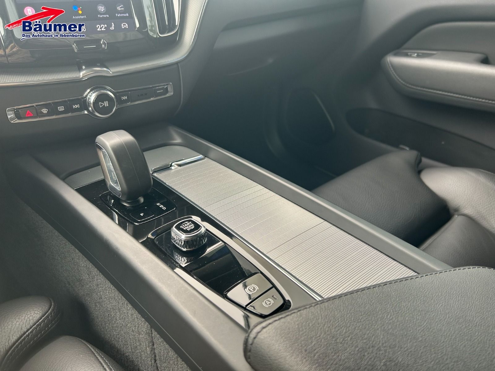 Volvo XC60 T6 Twin Engine AWD PHEV R-Design +AHK