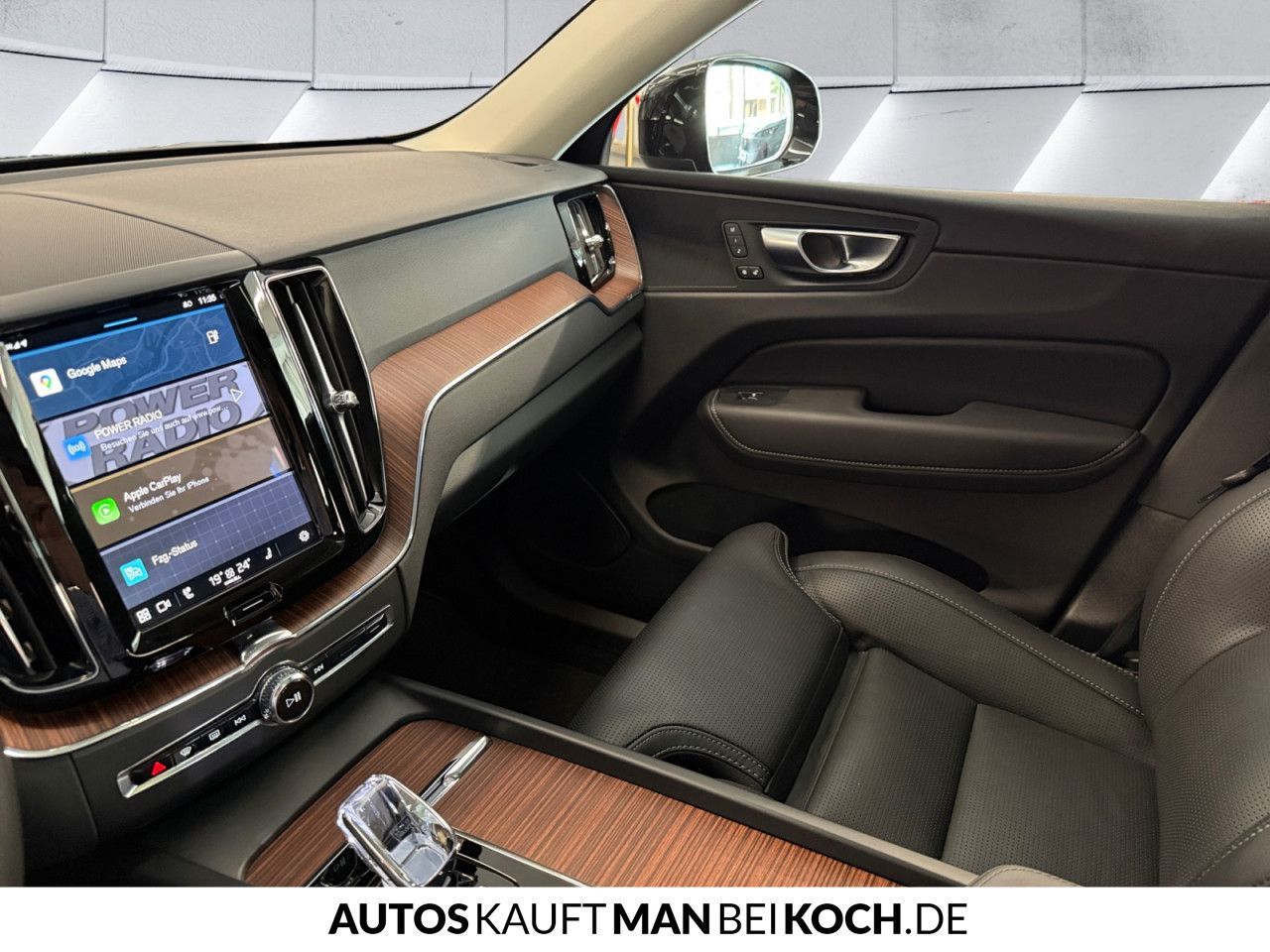 Volvo XC60 T6 Recharge AWD Plus ACC BLIS AHK STHz PANO