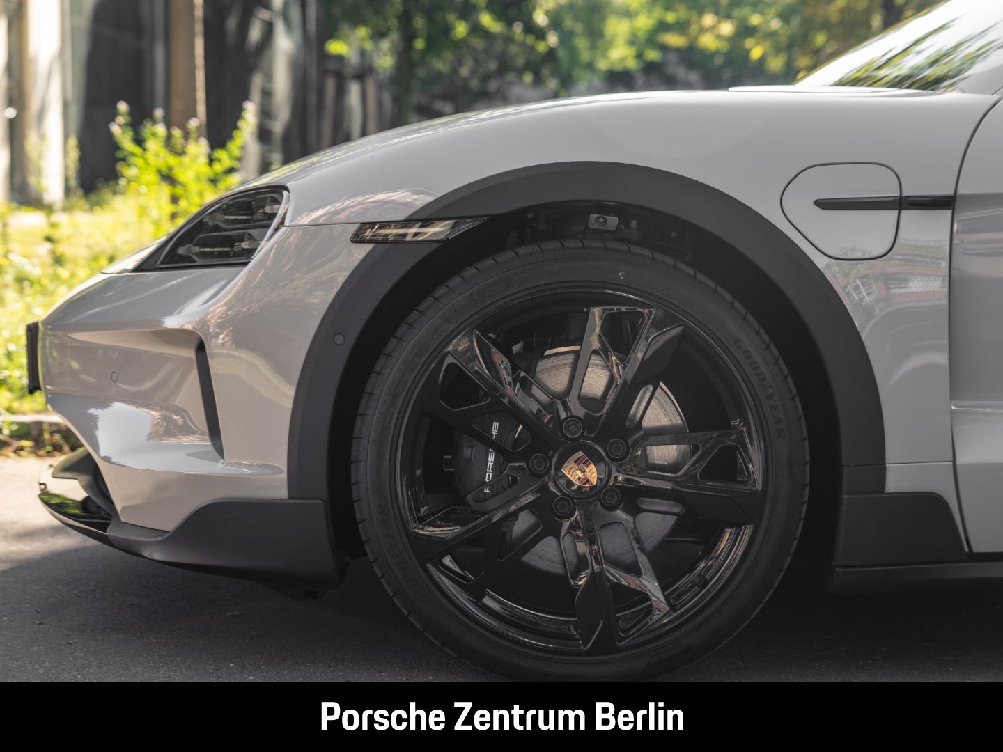 Porsche Taycan 4 Cross Turismo InnoDrive HD-Matrix LED