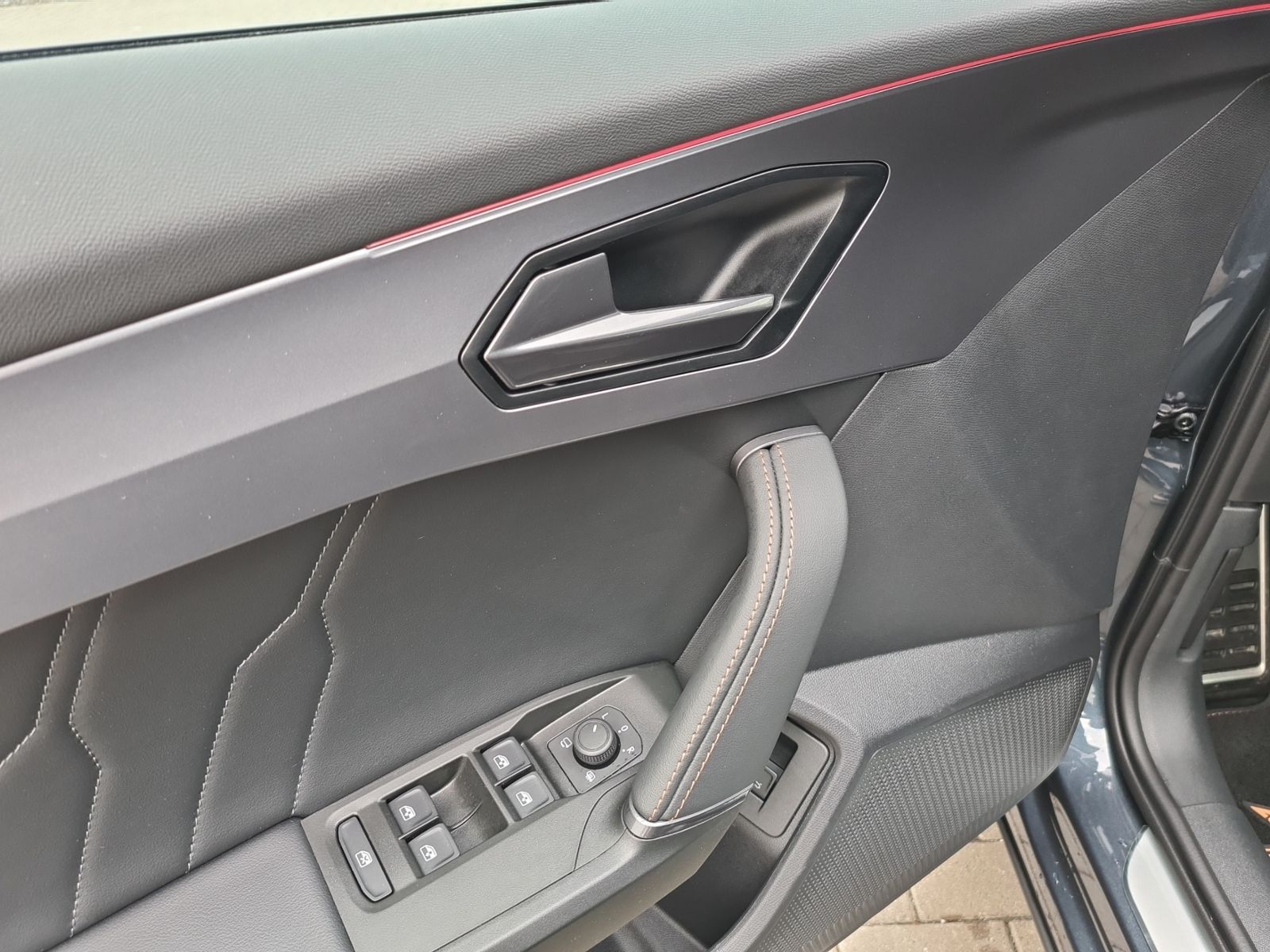 Cupra Formentor VZ 2.0 TSI 4Dr. M - Samsaru's Car Outlet