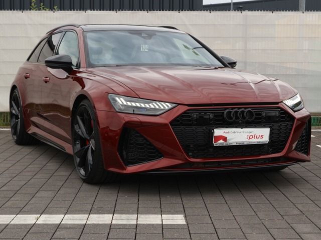 Audi RS 6 Avant RS-SPORTAGA*STANDHZG*PANO*360°*280KMH