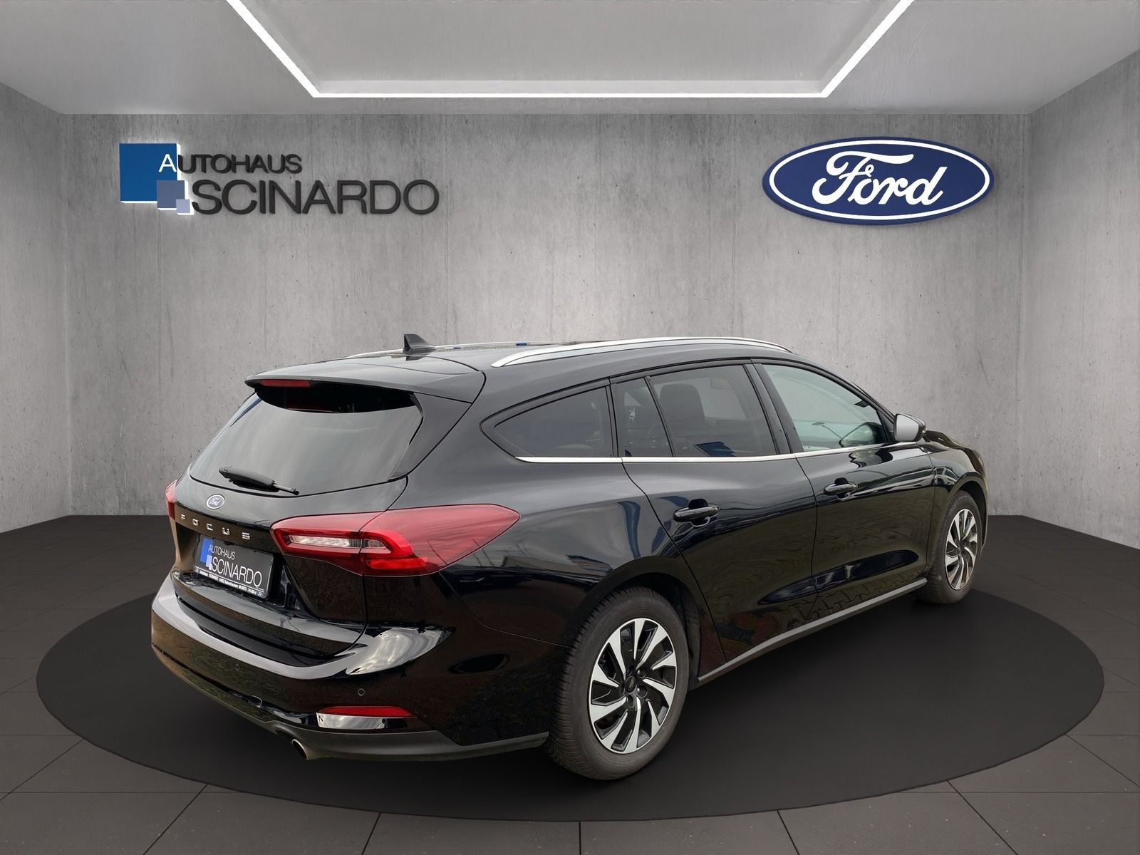 Ford Focus Turnier 1.5 EB Titanium Aut.*Navi*LED*RFK