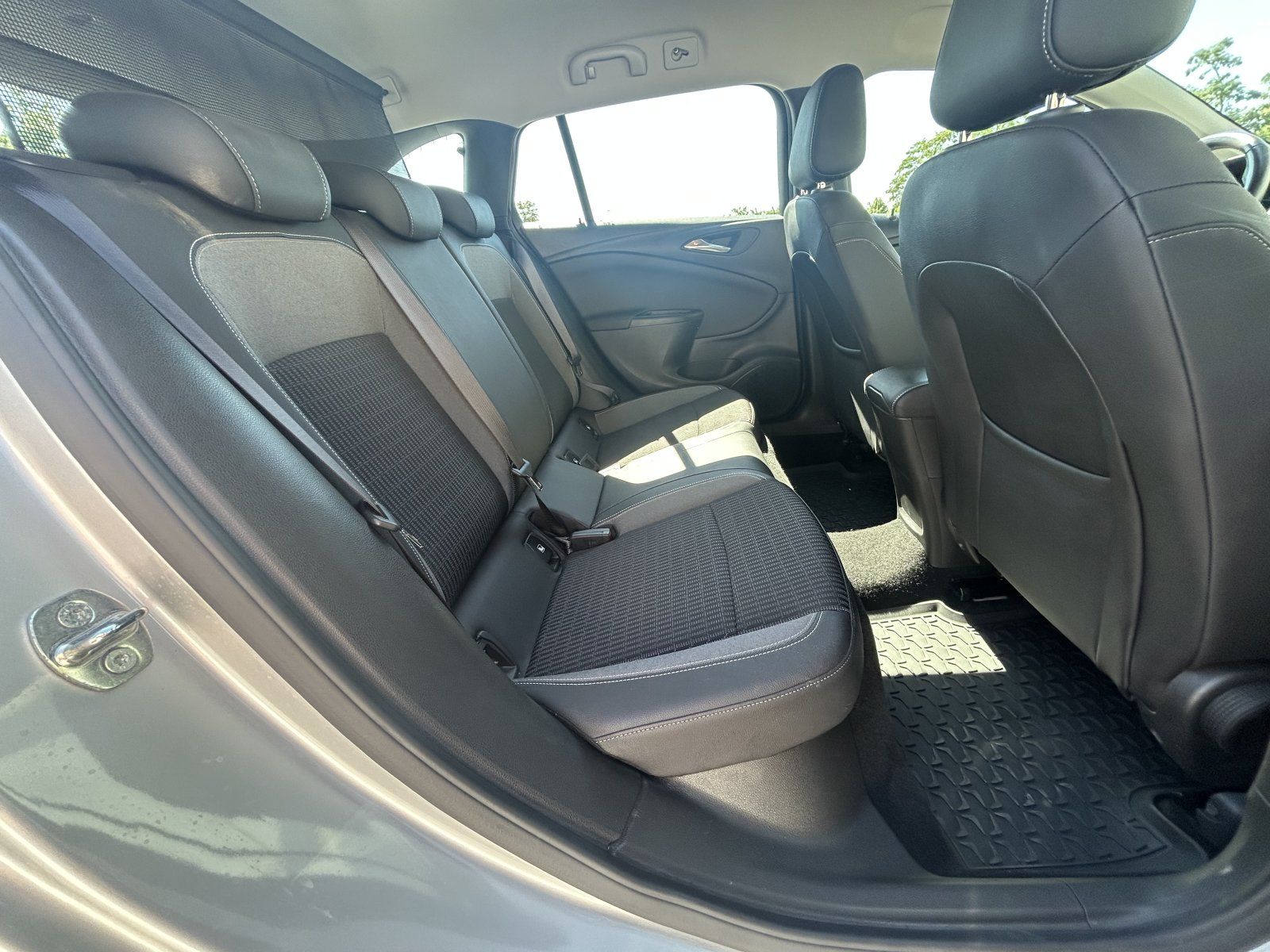 Opel Astra K 1.5 D Design&Tech - Samsaru's Car Outlet