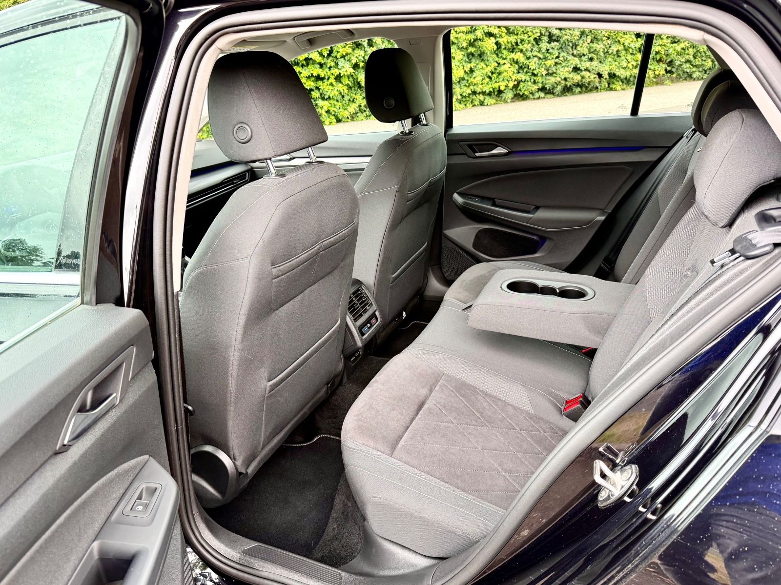 Volkswagen Golf VIII 1.5 Style - Samsaru's Car Outlet