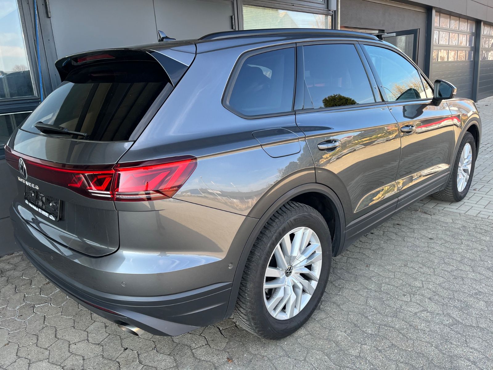 Volkswagen Touareg 3.0 TDI  4Motion Luftfahr Leder AHK LED