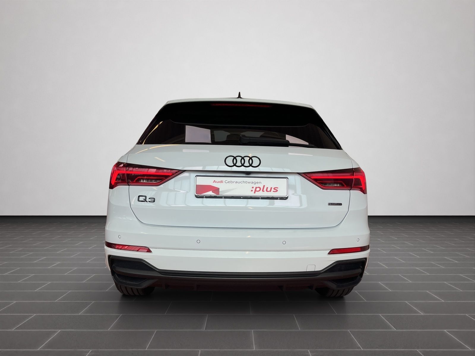 Audi Q3 S line 40 TFSI quattro S tronic - Samsaru's Car Outlet