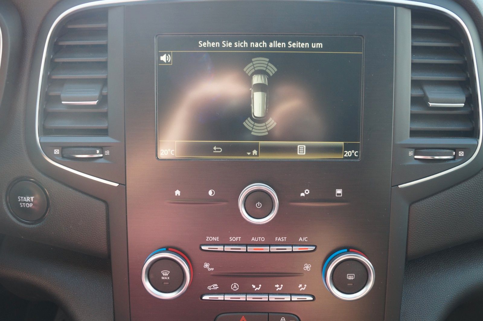 Renault Megane IV Grandtour Business Edition - Samsaru's Car Outlet